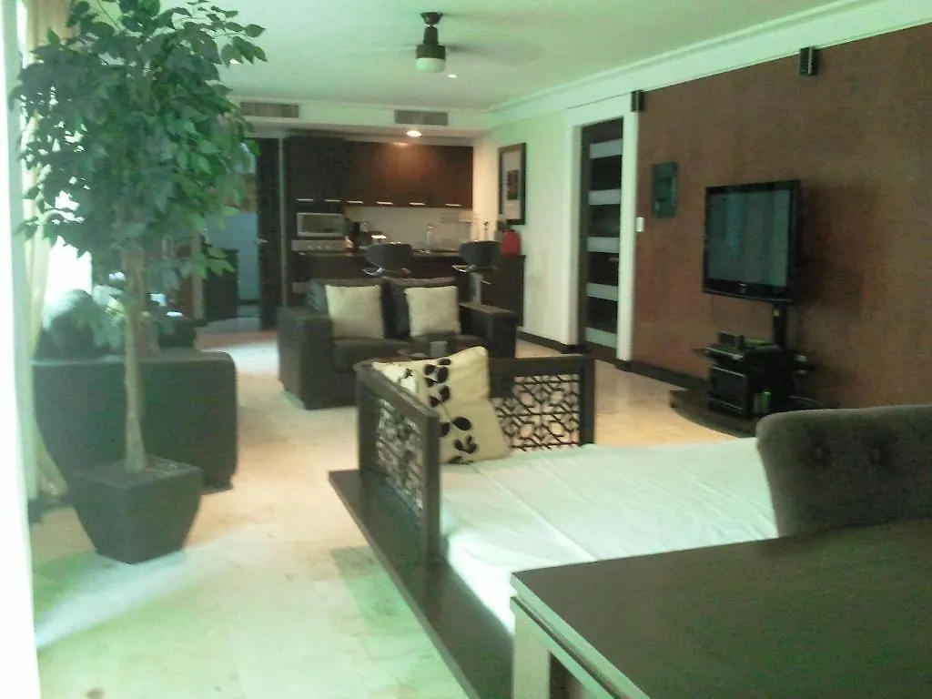 Lotus By Playa District Apartment Playa del Carmen